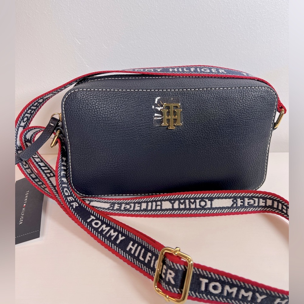 NWT TOMMY HILFIGER CROSSBODY BAG NAVY/RED/WHITE